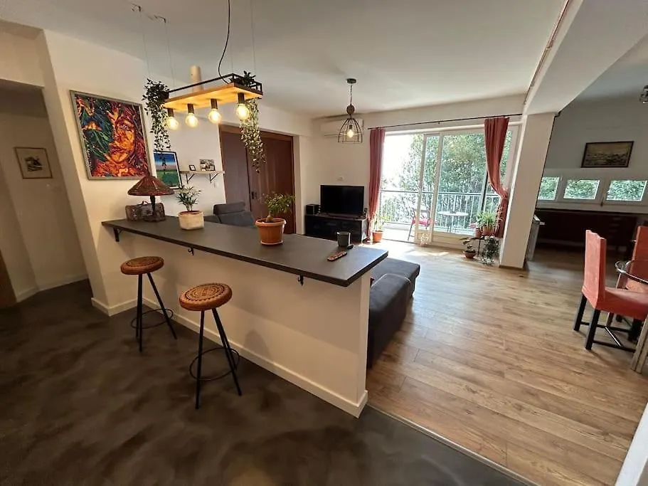 Beautiful Waterfront Apartment Rijeka